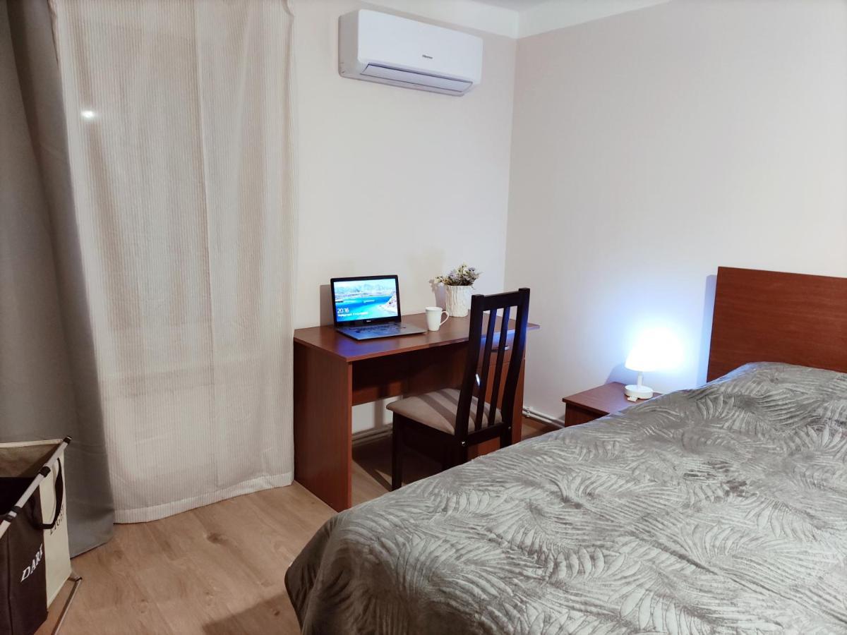 Renovated 1 Bedroom With King Size Bed In Kentron Erivan Exterior foto