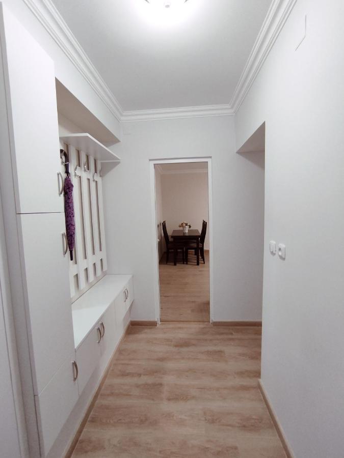 Renovated 1 Bedroom With King Size Bed In Kentron Erivan Exterior foto